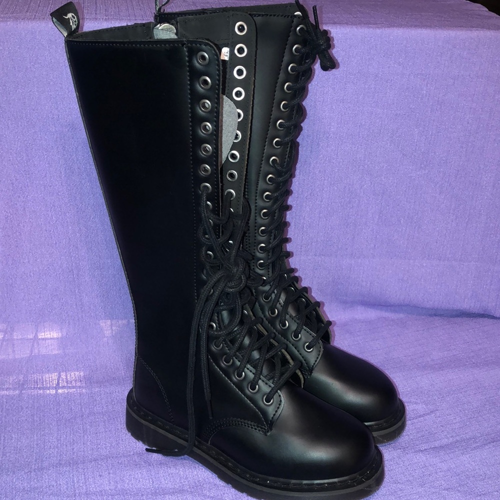 Used Demonia Bolt 400 Lace-Up Side Zip Boots Women’s Size 8